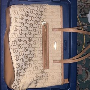 Michael Kors Handbag******